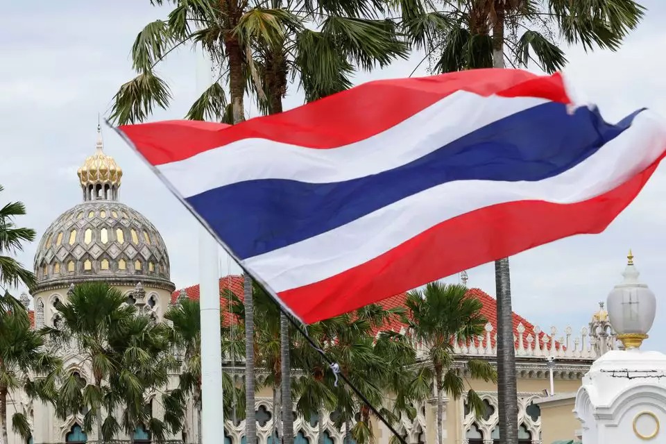 据报道，伊朗曾试图利用哈马斯释放泰国人质一事向泰国施压，要求召回约3万名在以色列务工的泰国劳工，以削  ...