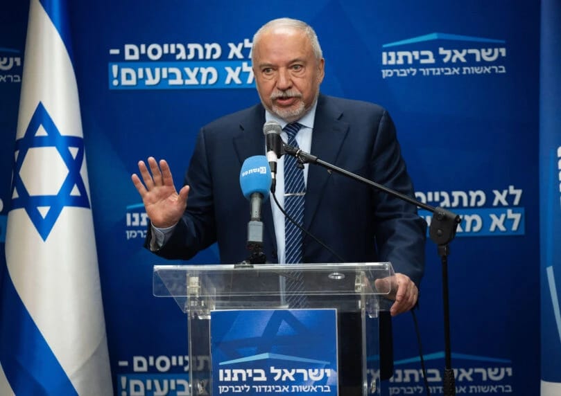 利伯曼呼吁政府抓住机遇，彻底击败恐怖组织真主党。