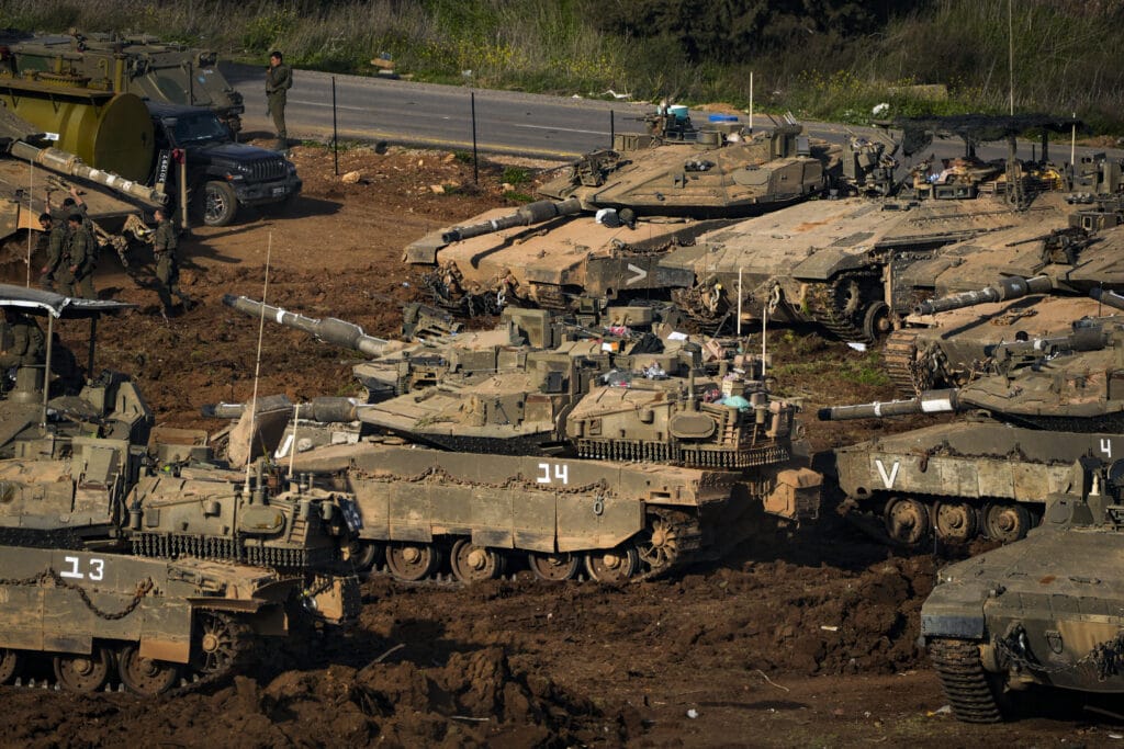 国防军总参谋长埃亚尔·扎米尔上将指示加强北部司令部部队，以提升应对各种进攻和防御场景的战备能力。 ...